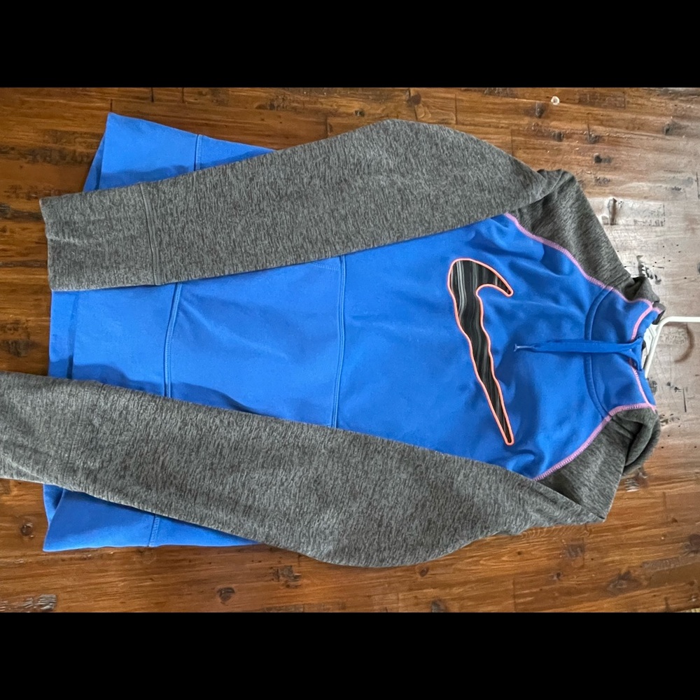 Nike Sweatshirt